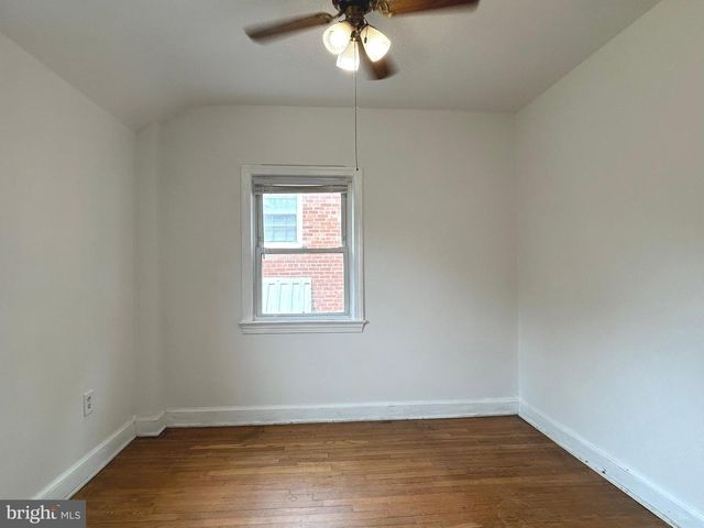 1715 GIRARD ST NE, Washington, DC 20018
