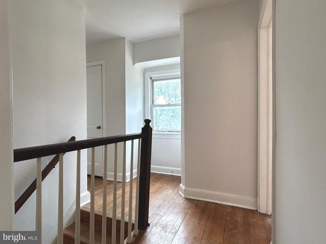 1715 GIRARD ST NE, Washington, DC 20018