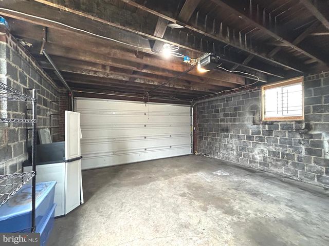 1715 GIRARD ST NE, Washington, DC 20018