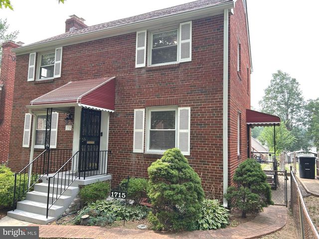 1715 GIRARD ST NE, Washington, DC 20018