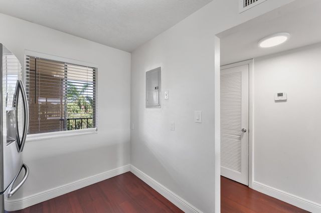 4489 Luxemburg Court 306, Lake Worth, FL 33467