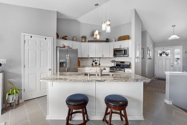 524 Parkview DRIVE, Johnson Creek, WI 53038