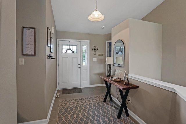 524 Parkview DRIVE, Johnson Creek, WI 53038