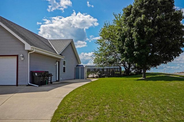 524 Parkview DRIVE, Johnson Creek, WI 53038