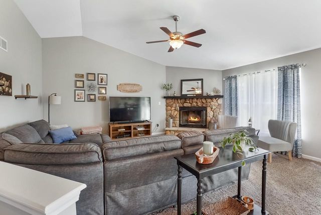 524 Parkview DRIVE, Johnson Creek, WI 53038