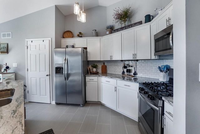 524 Parkview DRIVE, Johnson Creek, WI 53038