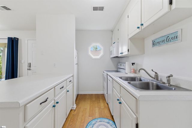 3299 Whitten Road, Waterloo, SC 29384