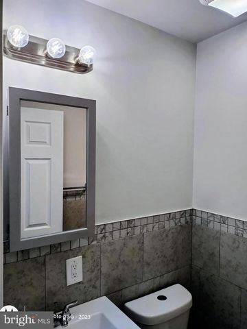 1224 CLOVER LN, Chester, PA 19013