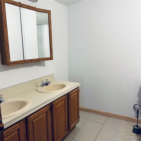 6476 Hackberry Drive, French Village, MO 63036