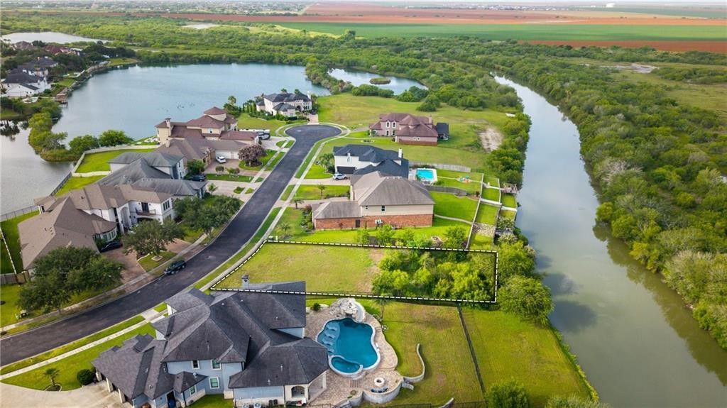 7617 Kings, Corpus Christi, TX 78413 — photo 4