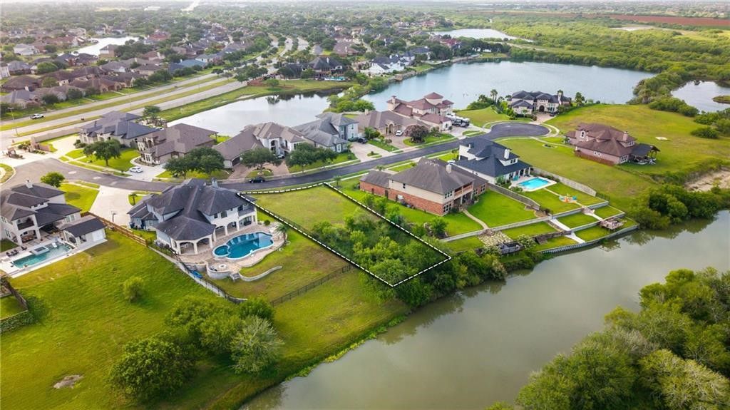 7617 Kings, Corpus Christi, TX 78413 — photo 5