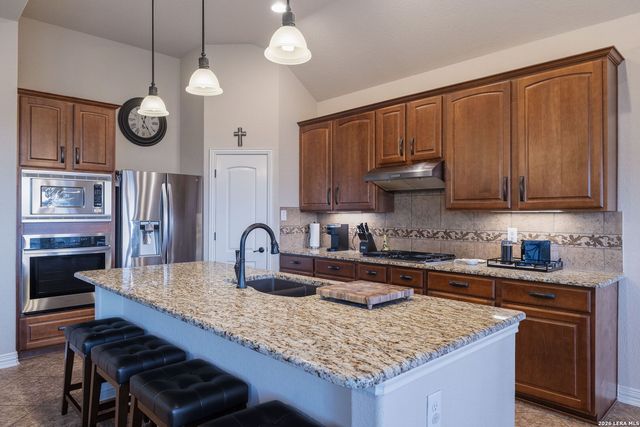 18323 Branson Falls, San Antonio, TX 78255