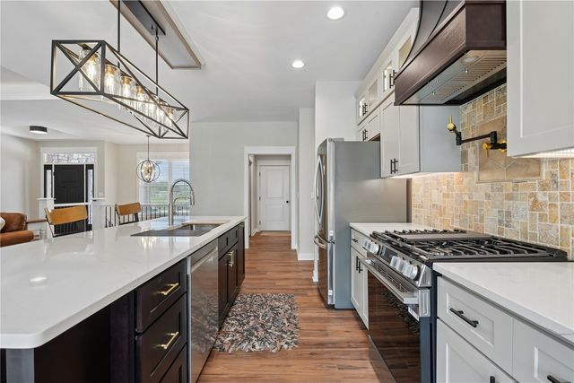 120 Howard Ave, Swisher, IA 52338