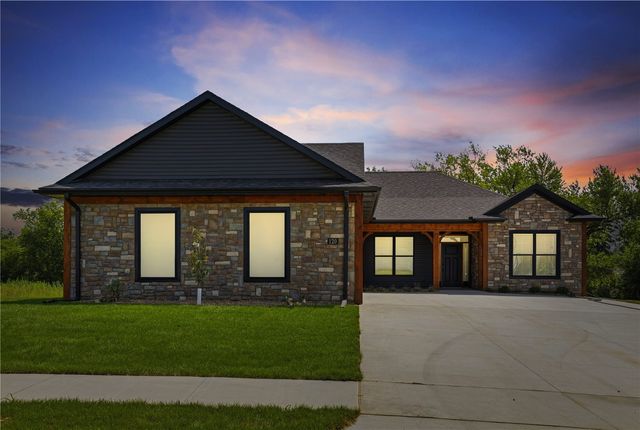 120 Howard Ave, Swisher, IA 52338
