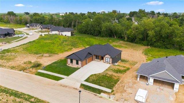 120 Howard Ave, Swisher, IA 52338