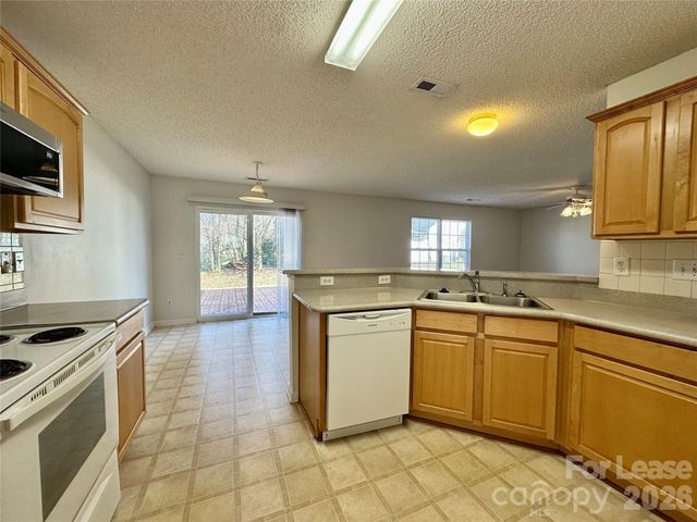 5787 Dove Point Drive SW, Concord, NC 28025