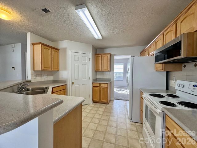 5787 Dove Point Drive SW, Concord, NC 28025