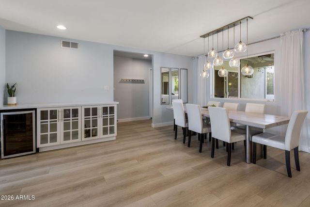2020 E STATE Avenue, Phoenix, AZ 85020
