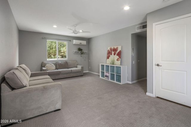 2020 E STATE Avenue, Phoenix, AZ 85020