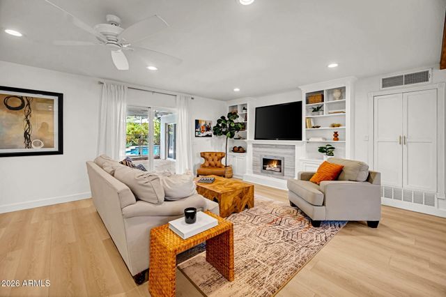 2020 E STATE Avenue, Phoenix, AZ 85020