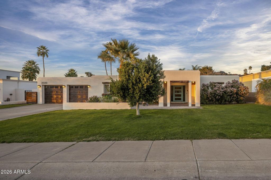 2020 E STATE Avenue, Phoenix, AZ 85020 — photo 2