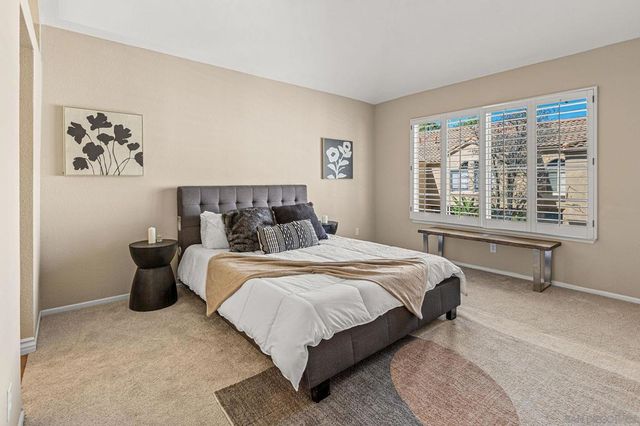 11356 Camino Playa Cancun 1, San Diego, CA 92124