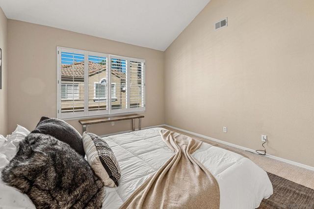 11356 Camino Playa Cancun 1, San Diego, CA 92124