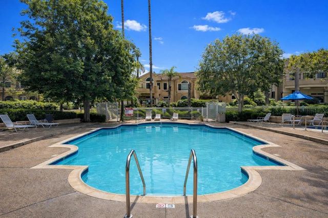 11356 Camino Playa Cancun 1, San Diego, CA 92124