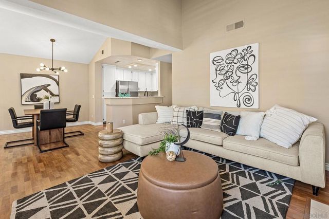 11356 Camino Playa Cancun 1, San Diego, CA 92124