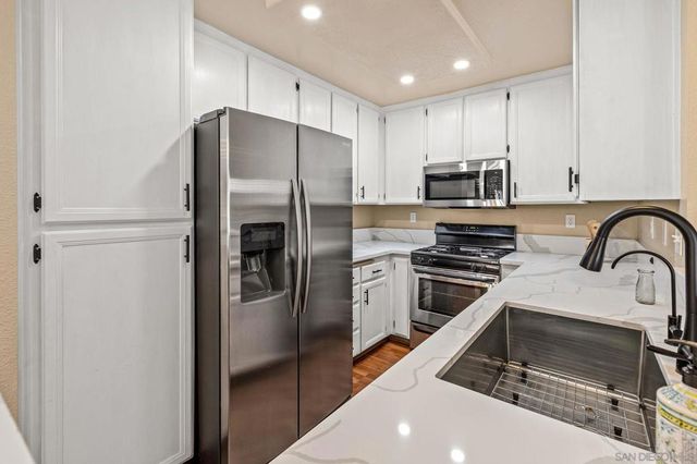 11356 Camino Playa Cancun 1, San Diego, CA 92124