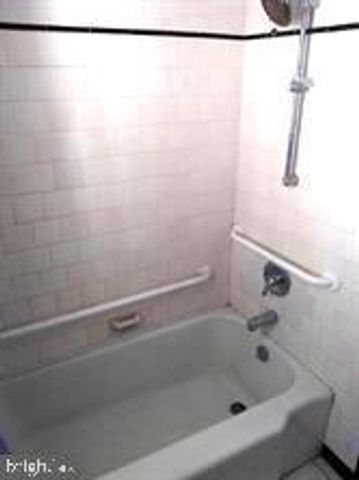 121 W 6TH AVE, Conshohocken, PA 19428