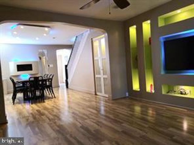 121 W 6TH AVE, Conshohocken, PA 19428