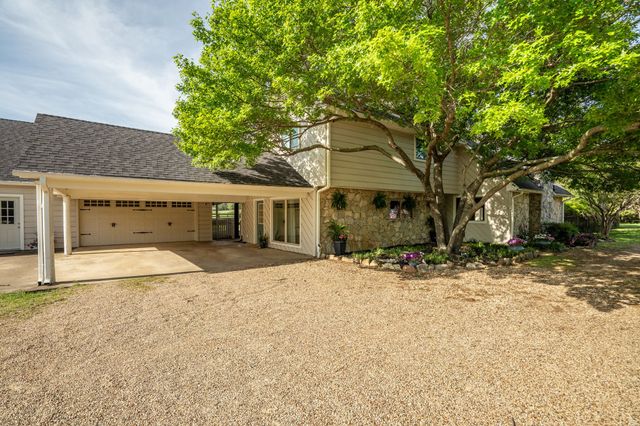 1634 Land Fall Circle, Bartonville, TX 76226