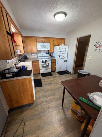 1101 11th Street S, Moorhead, MN 56560