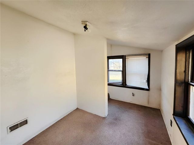 6320 Sloan Avenue, Kansas City, KS 66104