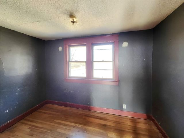 6320 Sloan Avenue, Kansas City, KS 66104