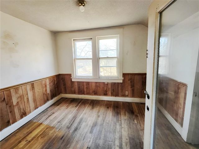 6320 Sloan Avenue, Kansas City, KS 66104