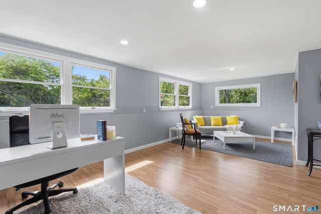15 Morey Road, New Milford, CT 06776