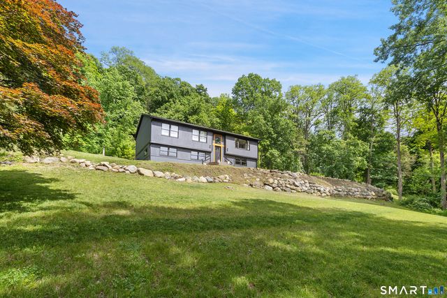 15 Morey Road, New Milford, CT 06776