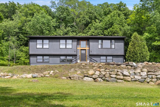 15 Morey Road, New Milford, CT 06776