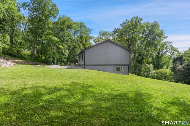15 Morey Road, New Milford, CT 06776