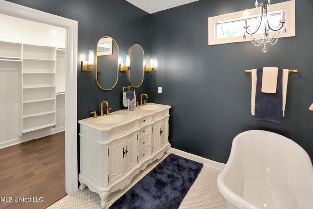 105 Brierfield Drive, Madison, MS 39110