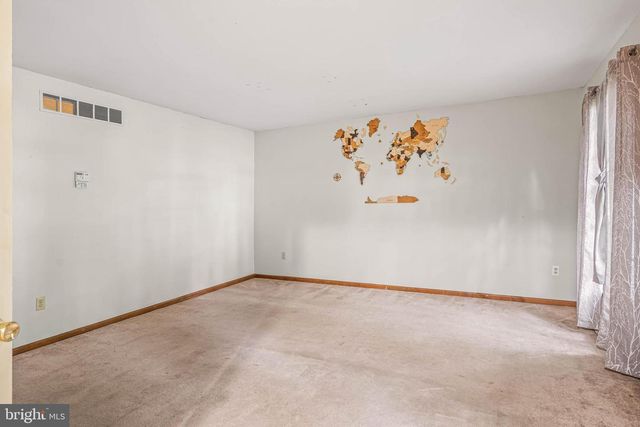 111 COBBLESTONE LN, Dover, DE 19904