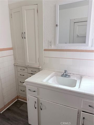 946 S Vancouver Avenue, East Los Angeles, CA 90022