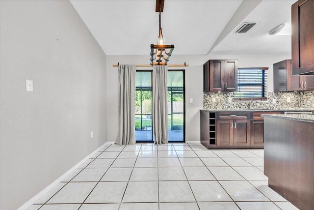 17131 DOYLE AVENUE, Port Charlotte, FL 33954
