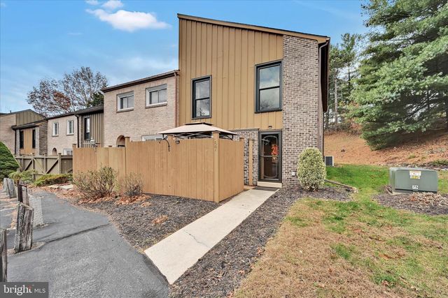 57 WOOD CIR, Reading, PA 19607