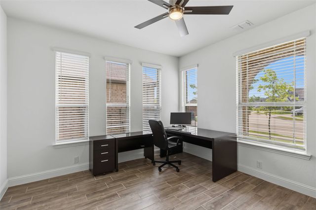 9121 Desert Flora Drive, Fort Worth, TX 76131