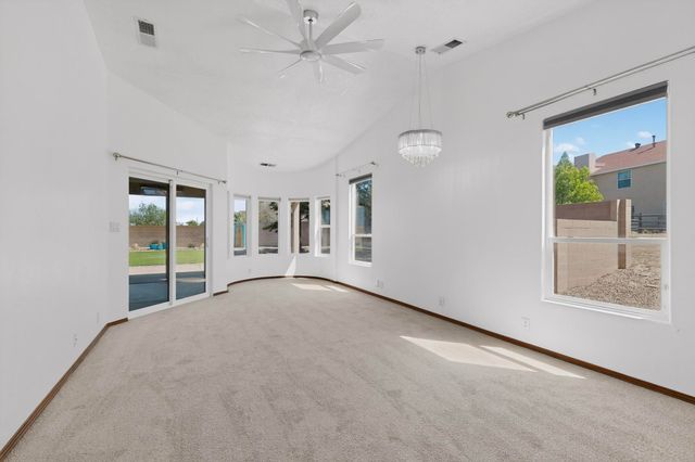 9507 Corona Avenue NE, Albuquerque, NM 87122