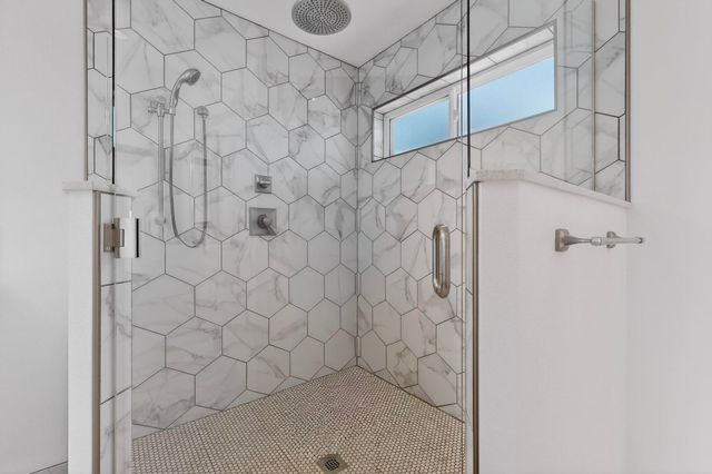 9507 Corona Avenue NE, Albuquerque, NM 87122