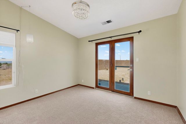 9507 Corona Avenue NE, Albuquerque, NM 87122